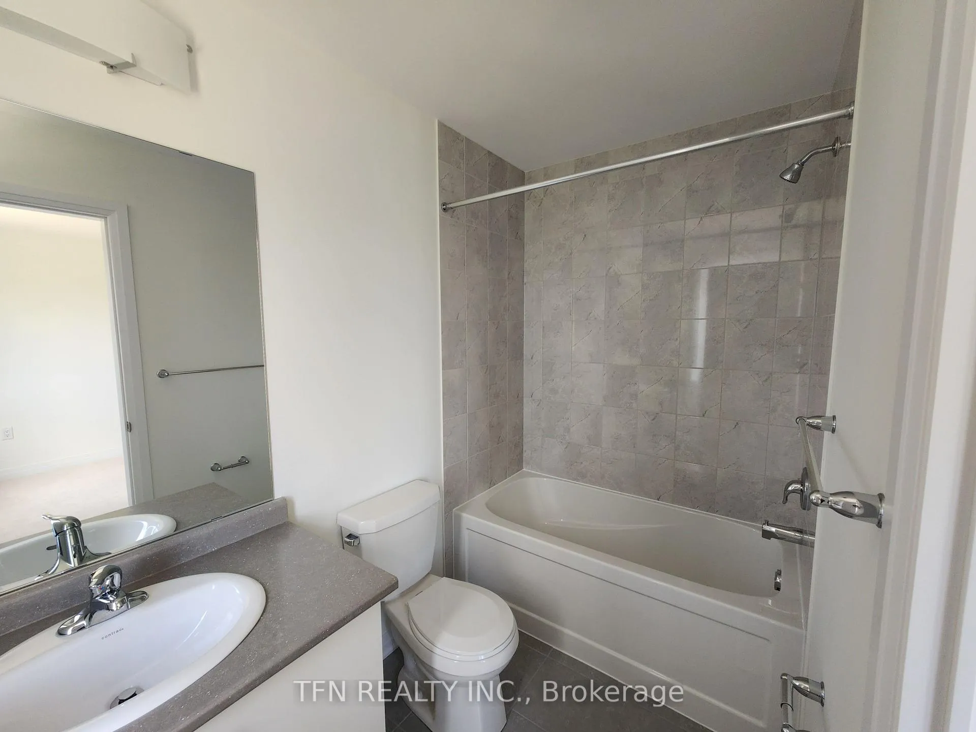 Photo 15 of 142 Holder Drive, Brantford, Empire — HOMEH