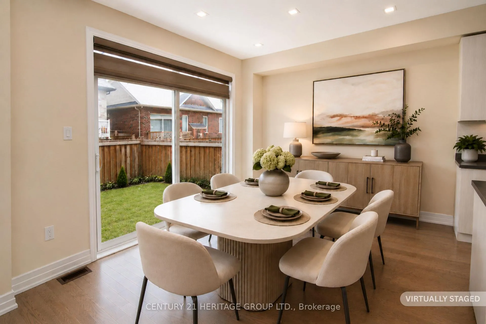 Photo 6 of 83 Kingknoll Crescent, Georgina, Keswick South — HOMEH
