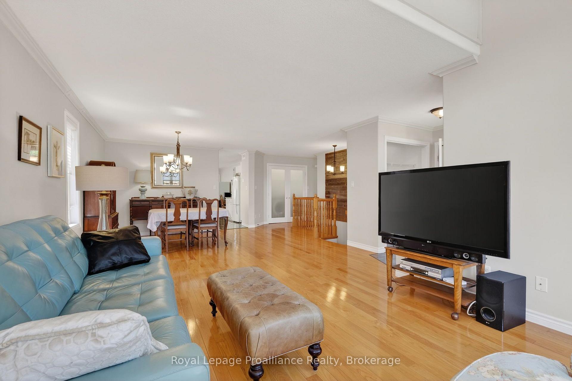 Photo 32 of 30 Heartwood Drive, Belleville, Belleville Ward — HOMEH