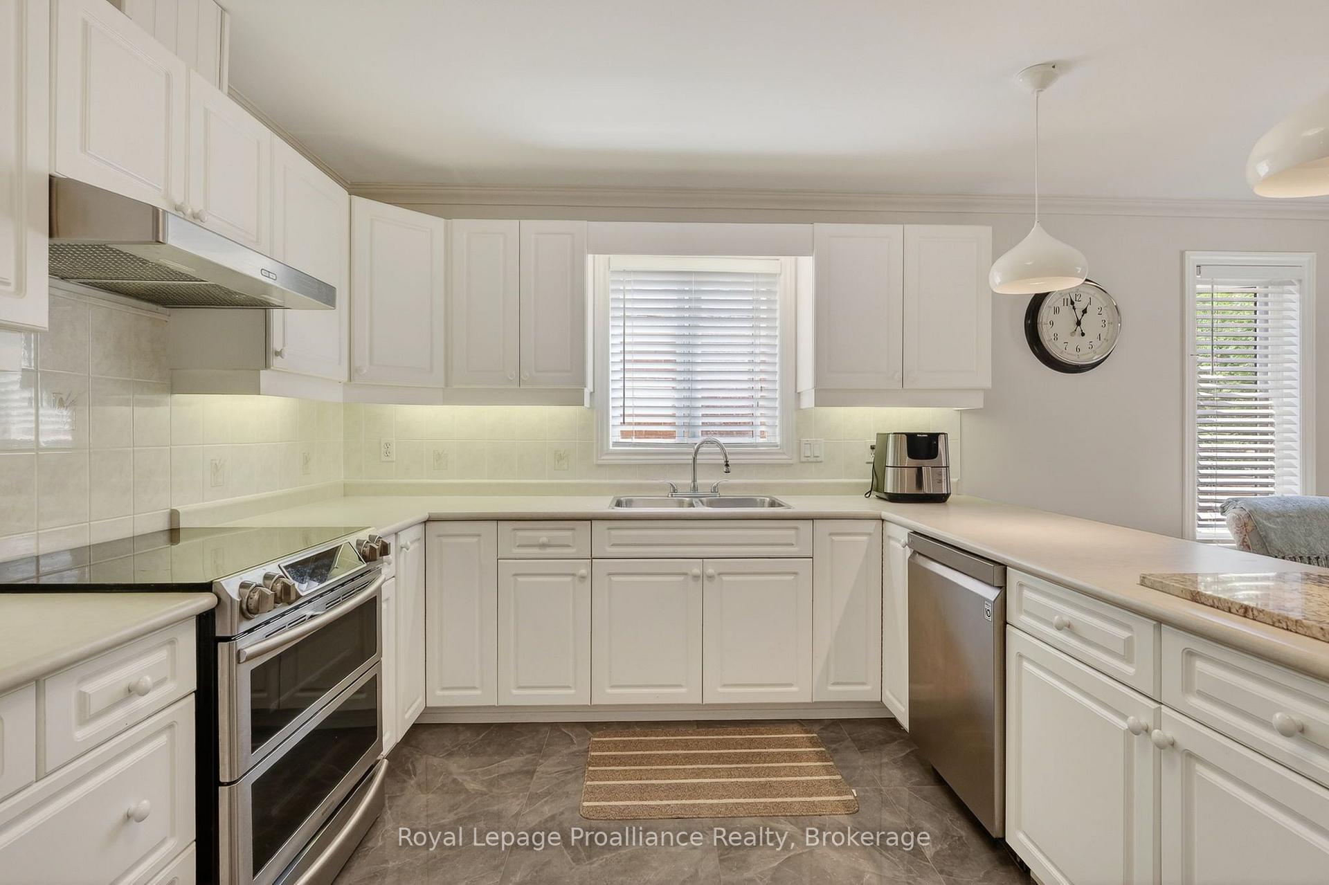 Photo 44 of 30 Heartwood Drive, Belleville, Belleville Ward — HOMEH