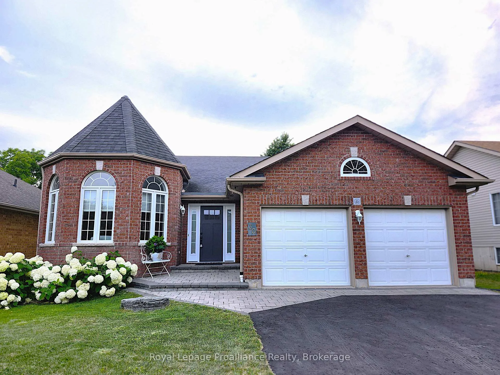 Photo 5 of 30 Heartwood Drive, Belleville, Belleville Ward — HOMEH