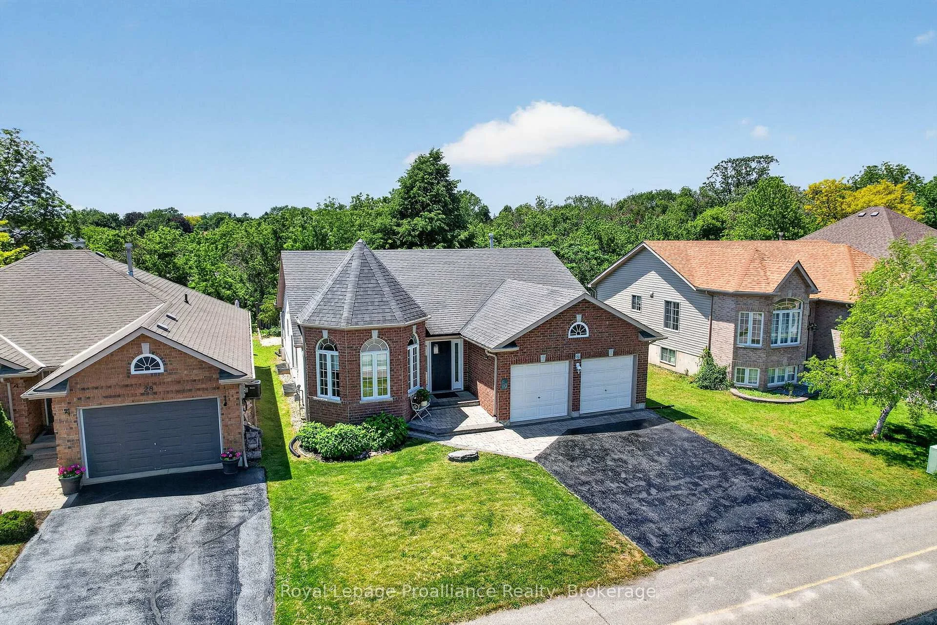 Photo 14 of 30 Heartwood Drive, Belleville, Belleville Ward — HOMEH