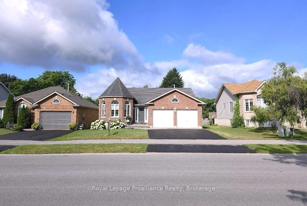 Photo 17 of 30 Heartwood Drive, Belleville, Belleville Ward — HOMEH