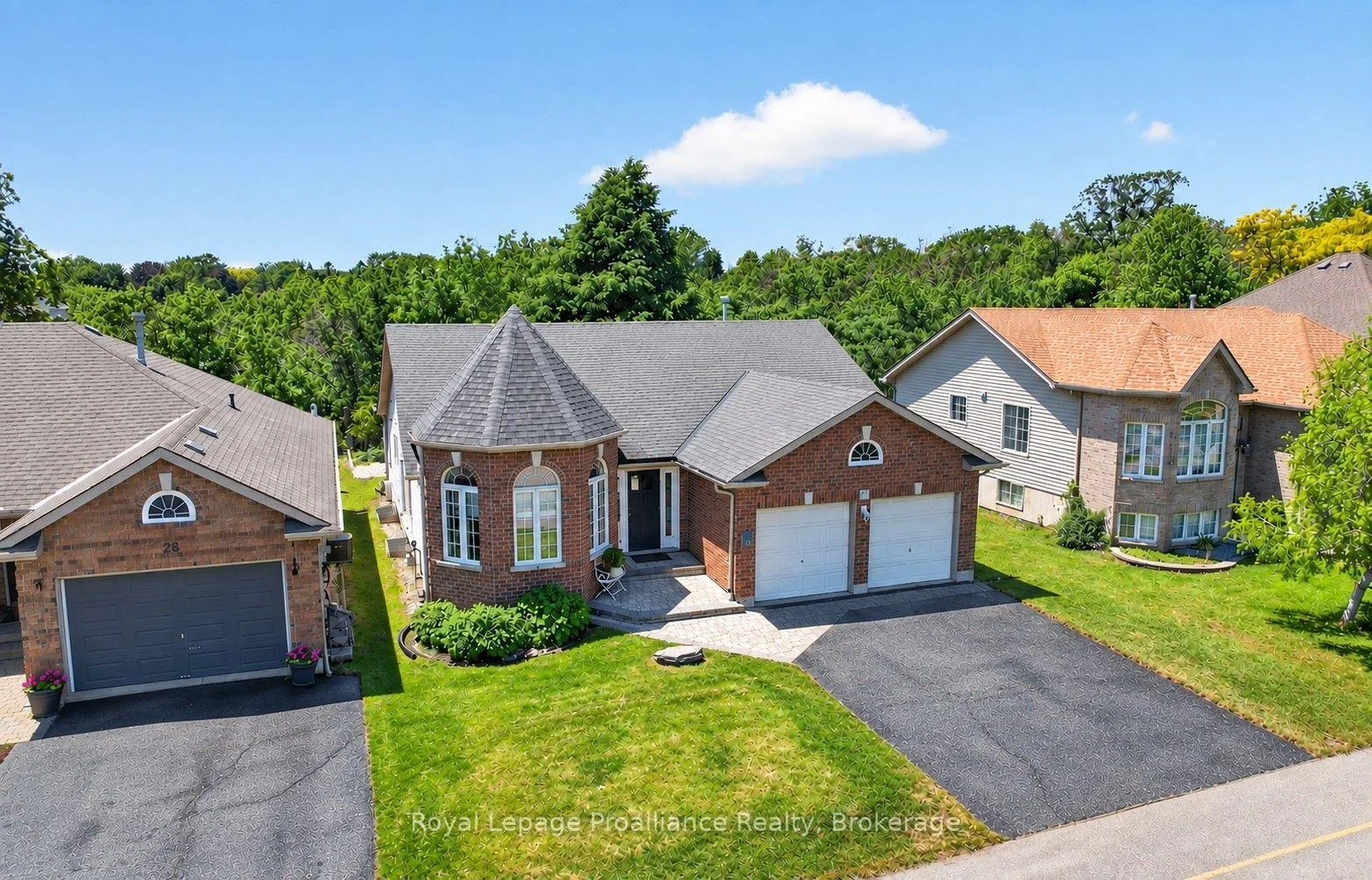 Photo 7 of 30 Heartwood Drive, Belleville, Belleville Ward — HOMEH