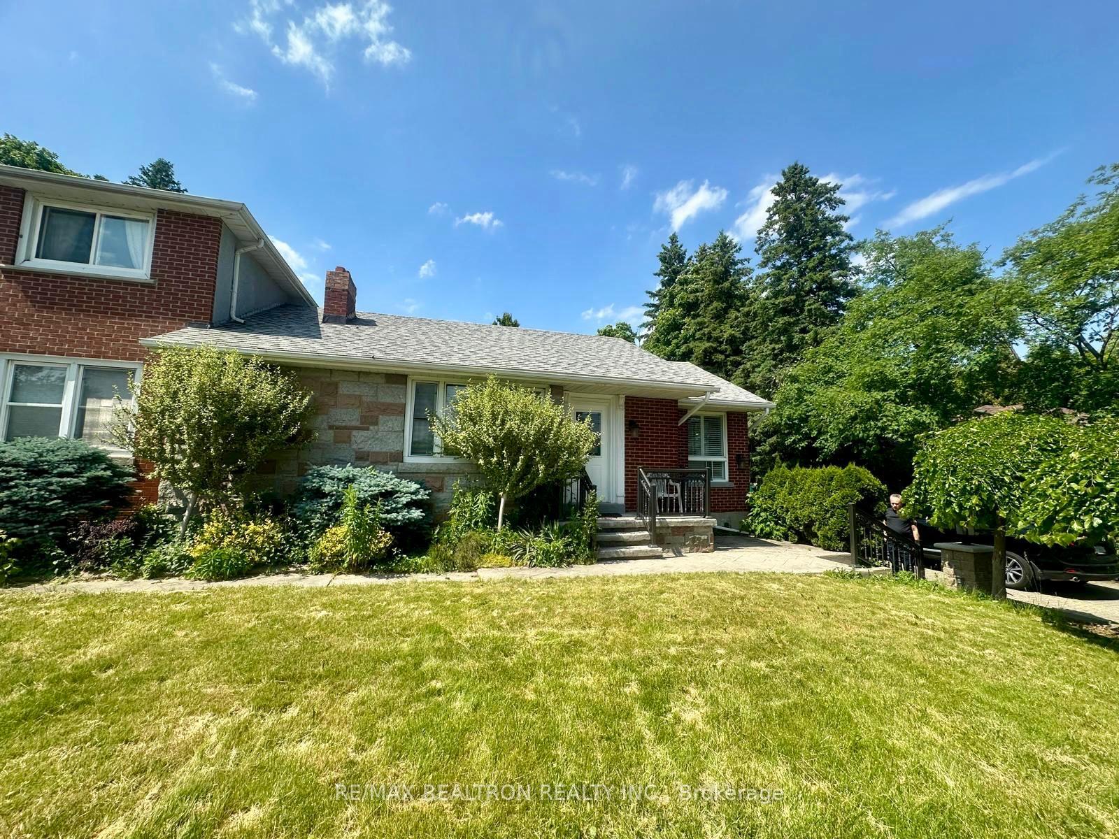 Photo 5 of 2430 King Road, King, King City — HOMEH