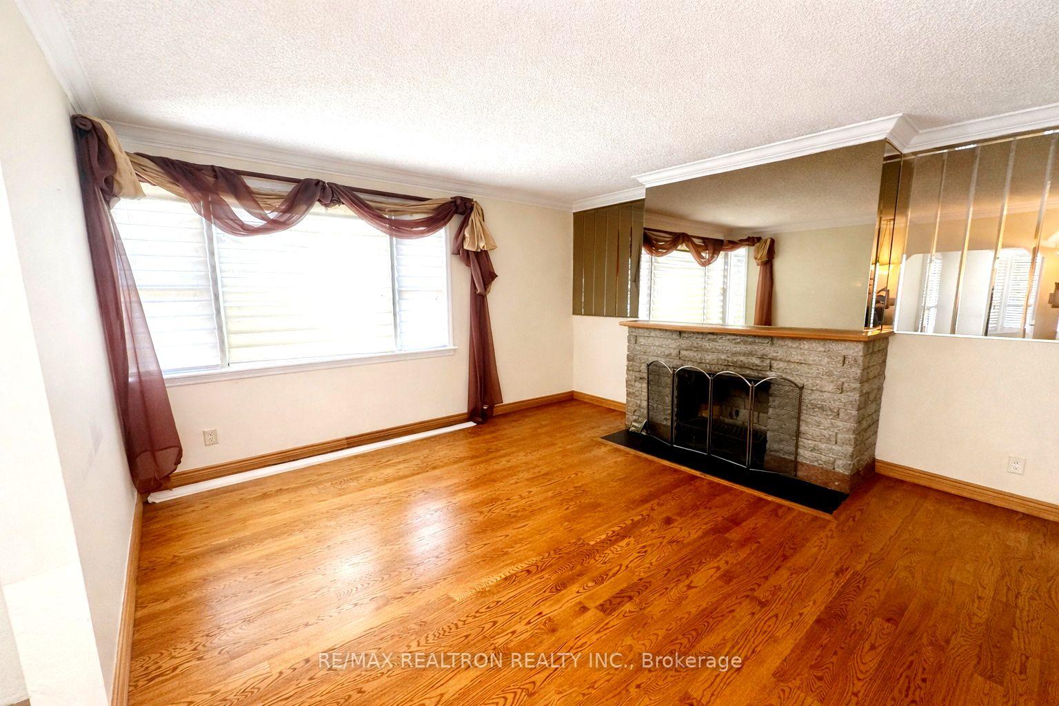 Photo 13 of 2430 King Road, King, King City — HOMEH