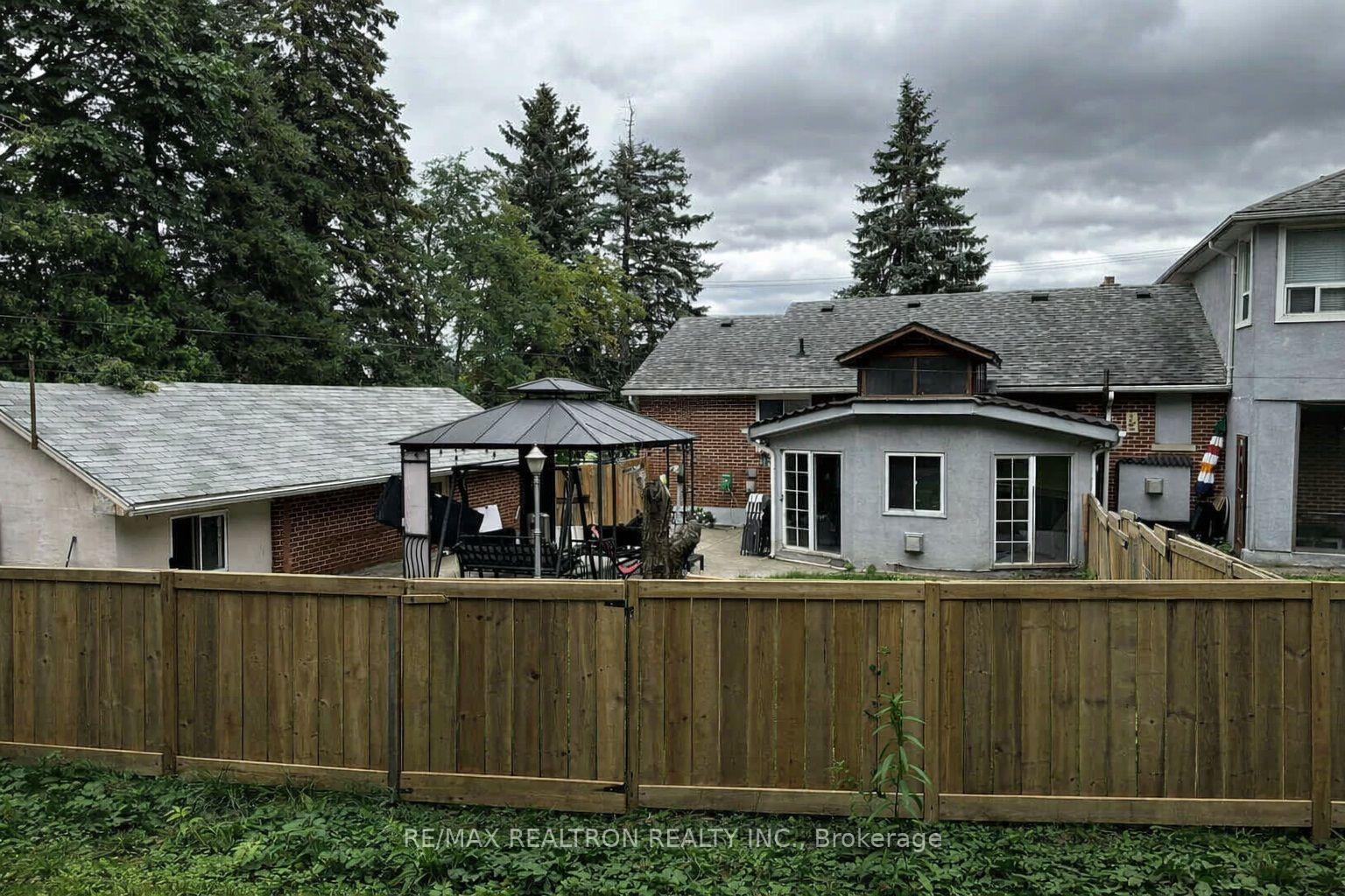 Photo 30 of 2430 King Road, King, King City — HOMEH