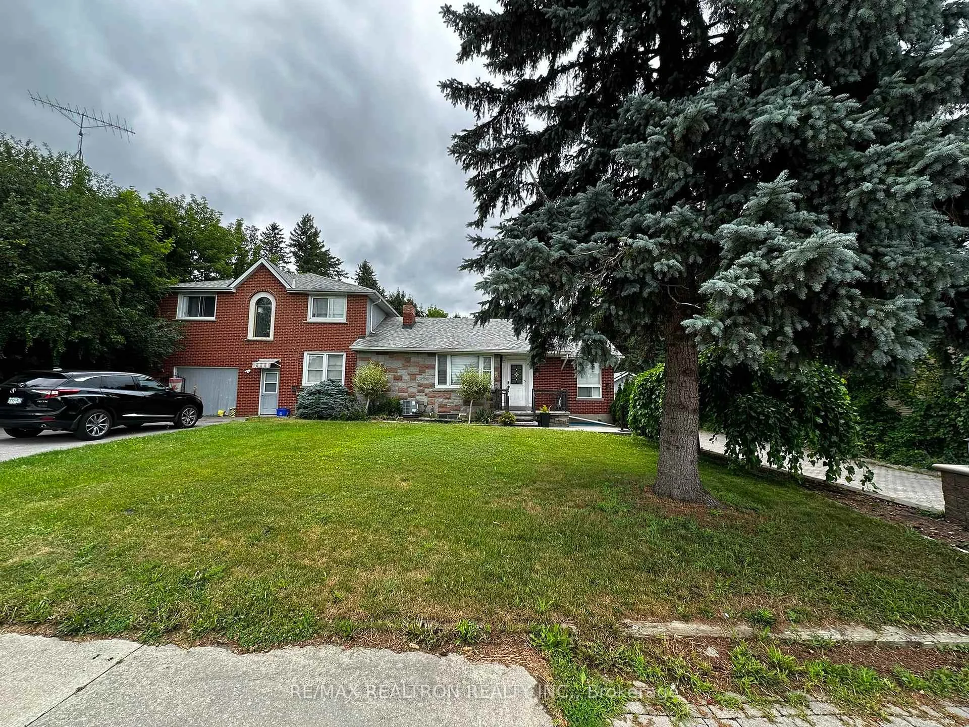 Photo 31 of 2430 King Road, King, King City — HOMEH