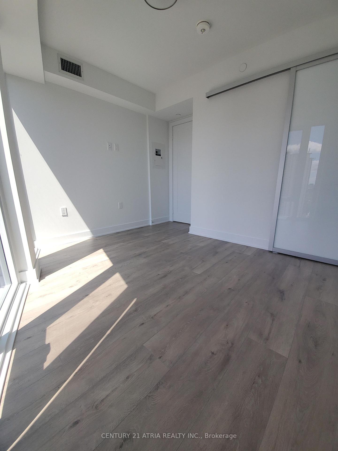 Photo 3 of Unit 1808, 575 Bloor Street E, Toronto, North St. James Town — HOMEH