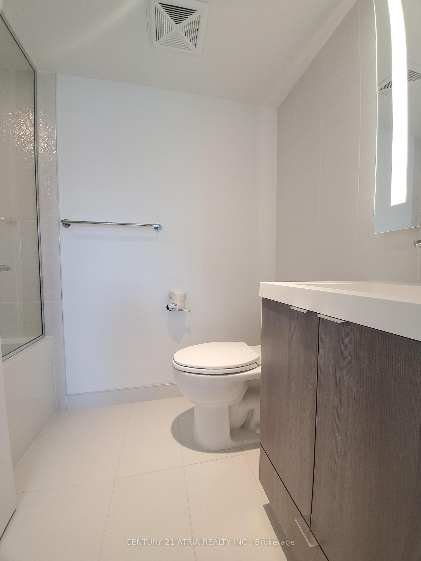 Photo 5 of Unit 1808, 575 Bloor Street E, Toronto, North St. James Town — HOMEH