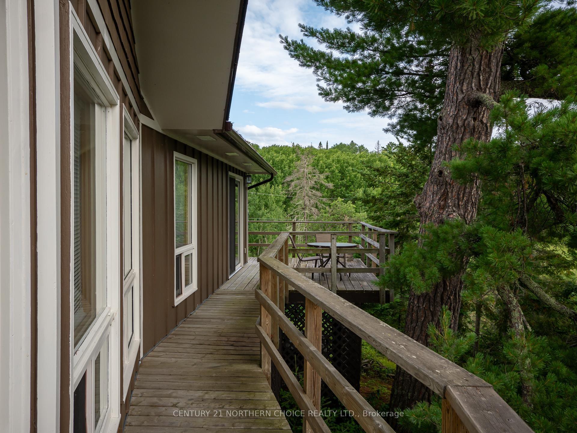 Photo 8 of Unit Dock 61, D142 Holmstroms Marsh, Kenora Remote Area, Lake of the Woods North — HOMEH