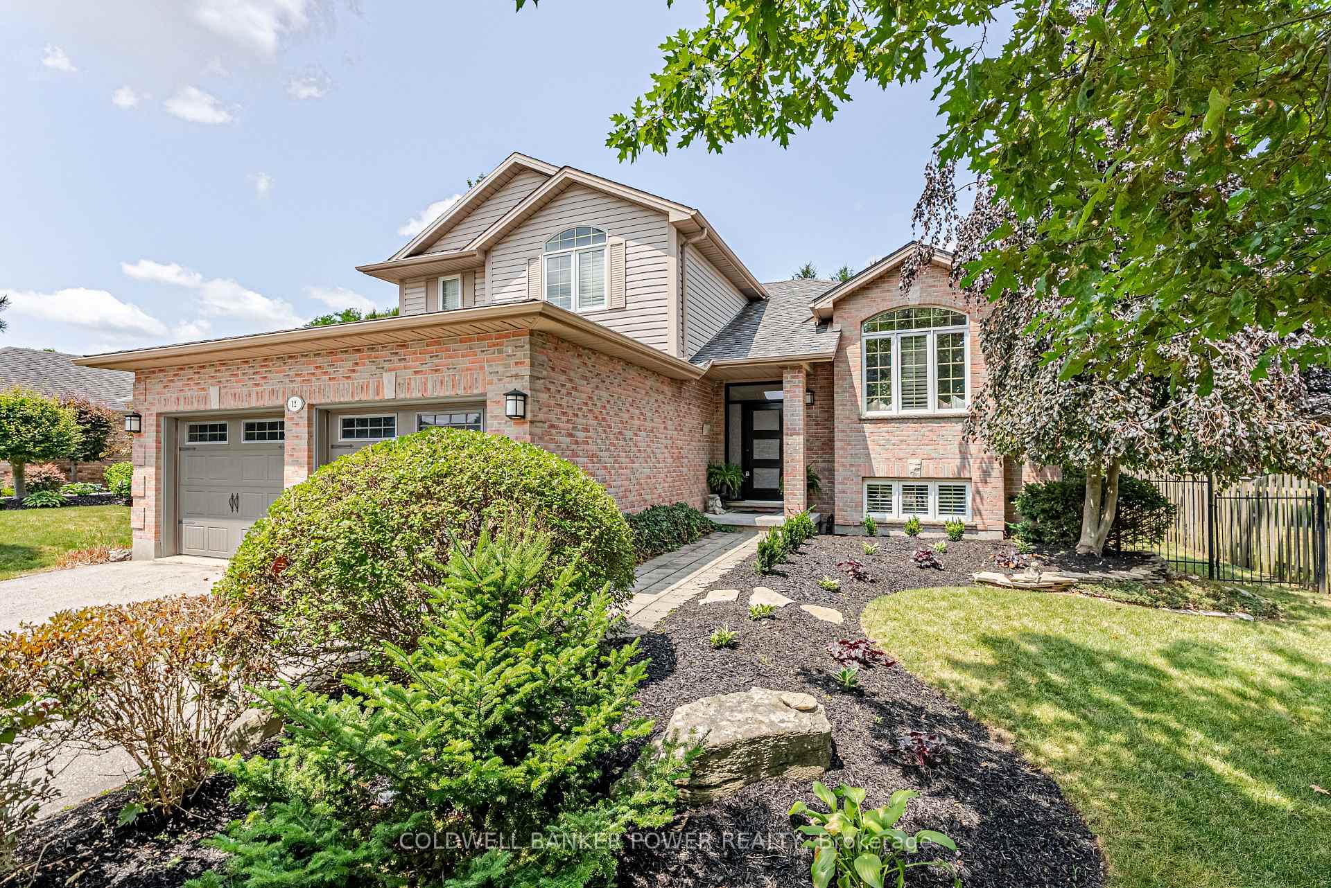 Photo 4 of 12 Daventry Way, Middlesex Centre, Kilworth — HOMEH