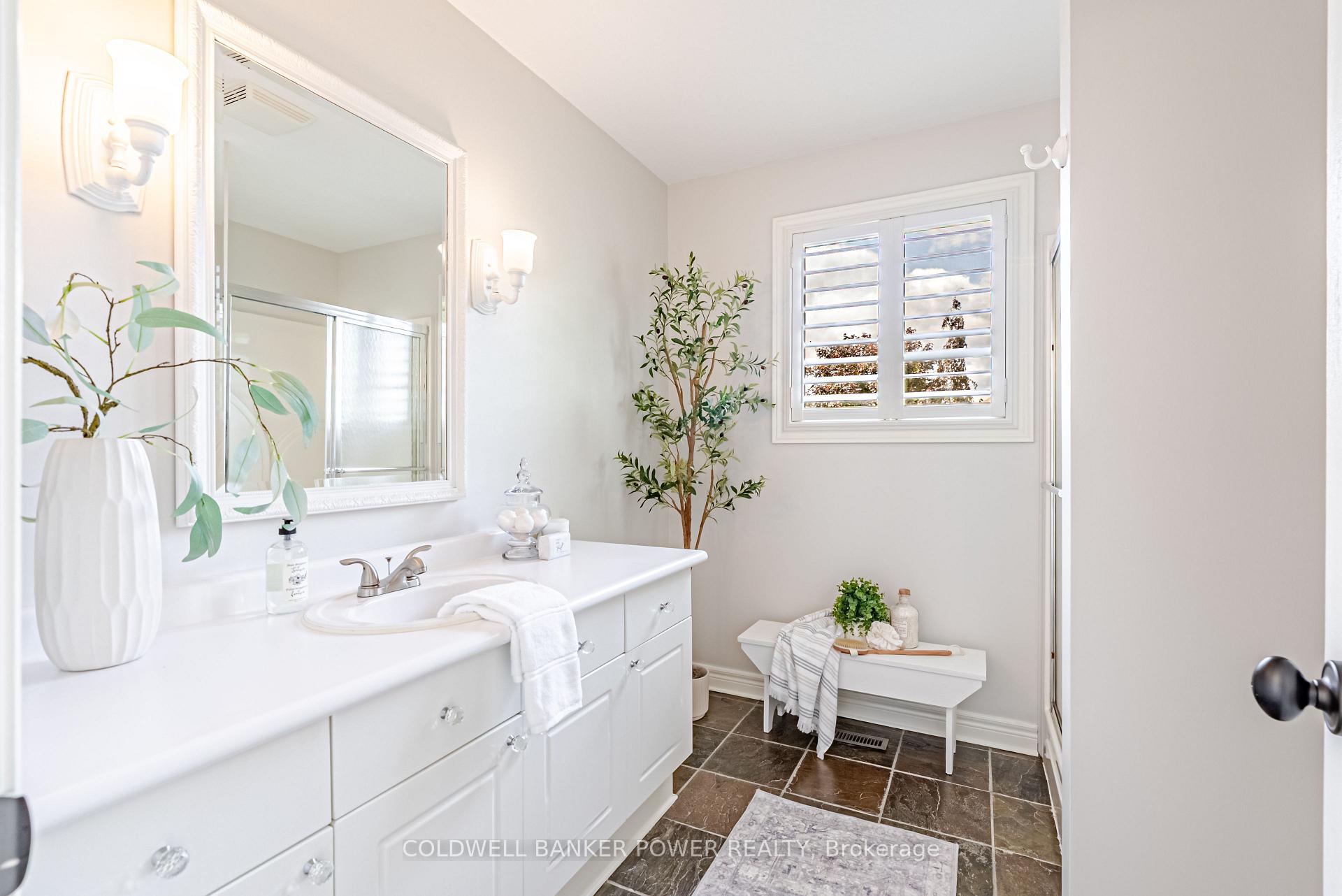 Photo 22 of 12 Daventry Way, Middlesex Centre, Kilworth — HOMEH