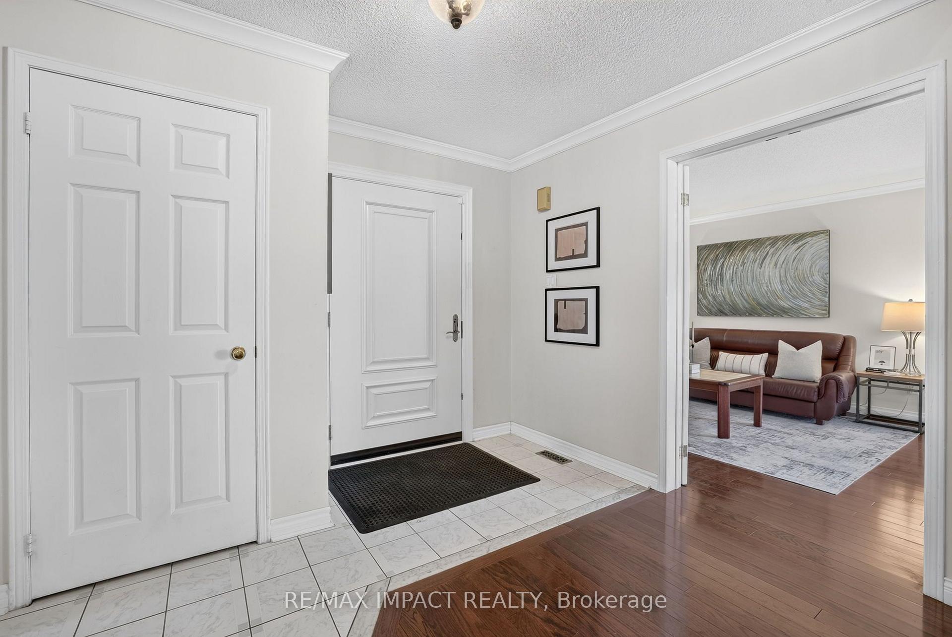 Photo 5 of 2358 Wildwood Crescent, Pickering, Brock Ridge — HOMEH
