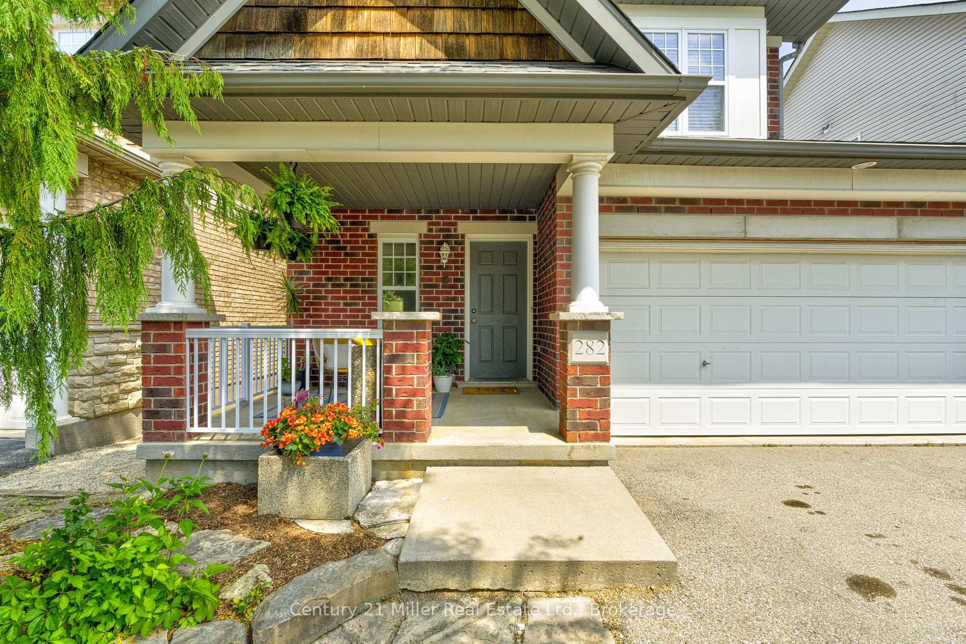 Photo 2 of 282 Carrington Drive, Guelph, Kortright West — HOMEH