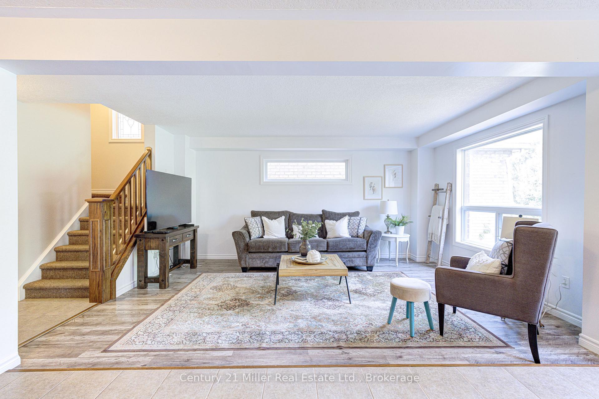 Photo 9 of 282 Carrington Drive, Guelph, Kortright West — HOMEH