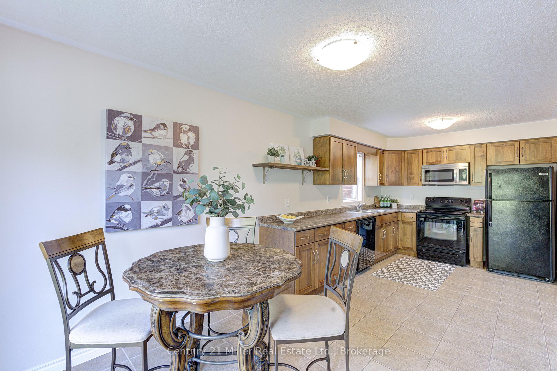 Photo 12 of 282 Carrington Drive, Guelph, Kortright West — HOMEH