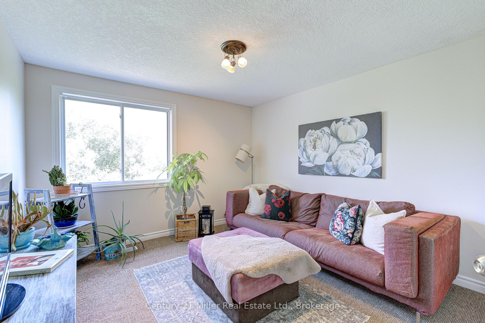 Photo 21 of 282 Carrington Drive, Guelph, Kortright West — HOMEH