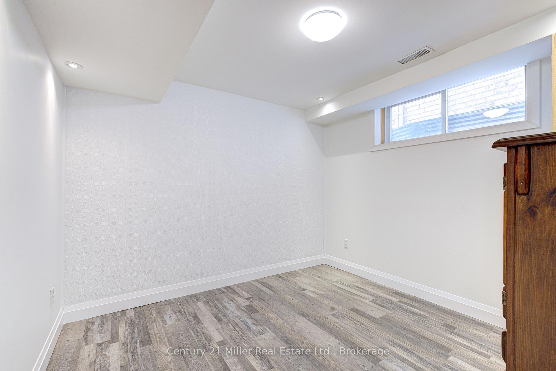 Photo 38 of 282 Carrington Drive, Guelph, Kortright West — HOMEH