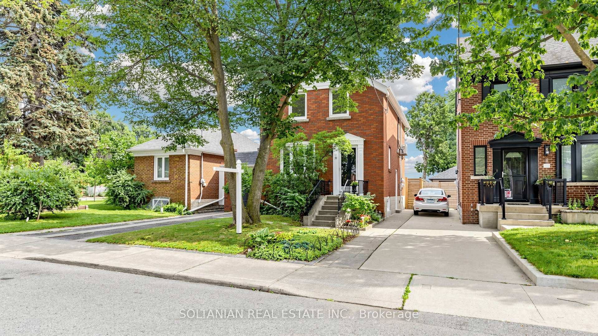 Photo 4 of 39 Fairside Avenue, Toronto, Danforth Village-East York — HOMEH