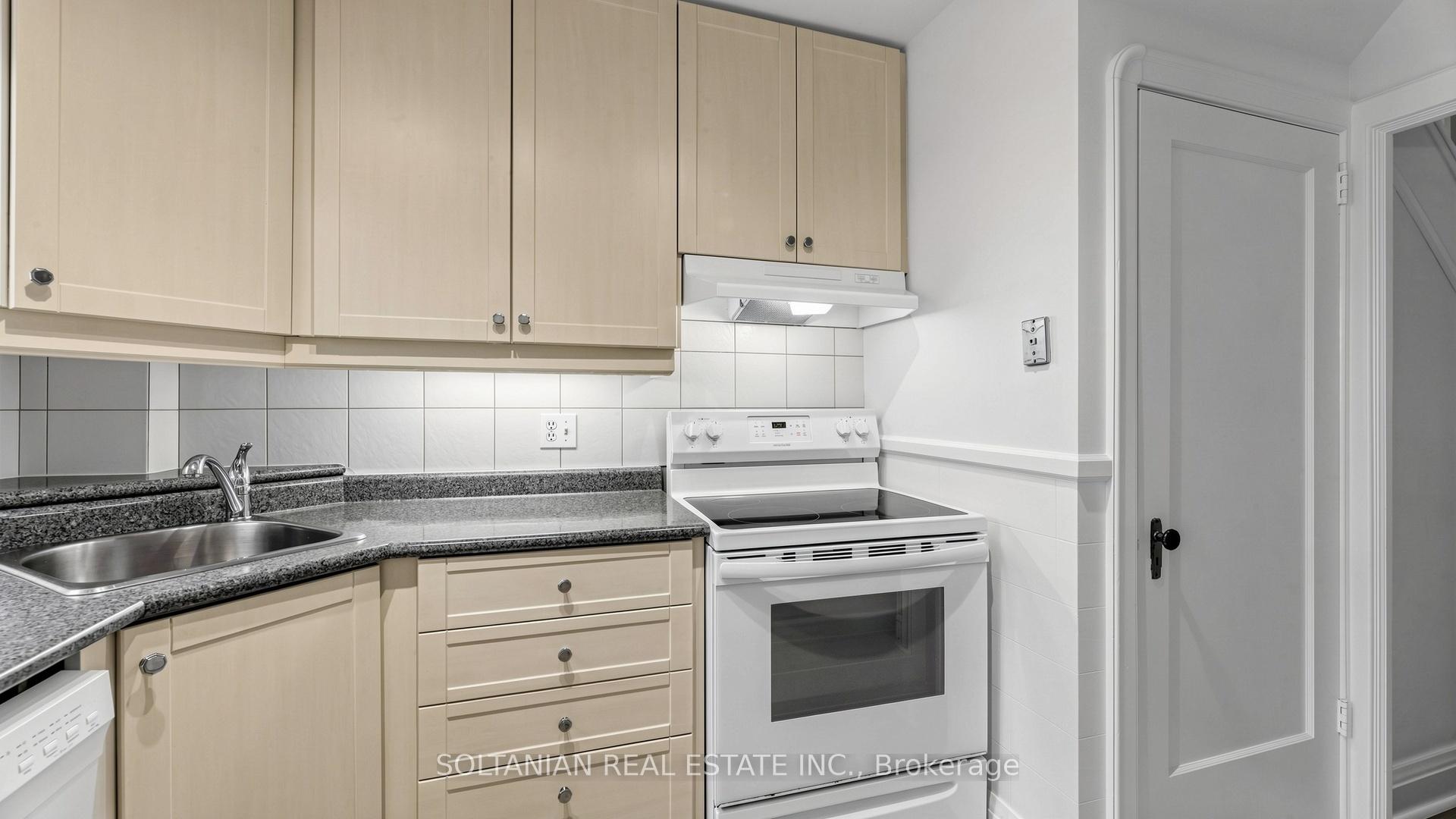Photo 12 of 39 Fairside Avenue, Toronto, Danforth Village-East York — HOMEH