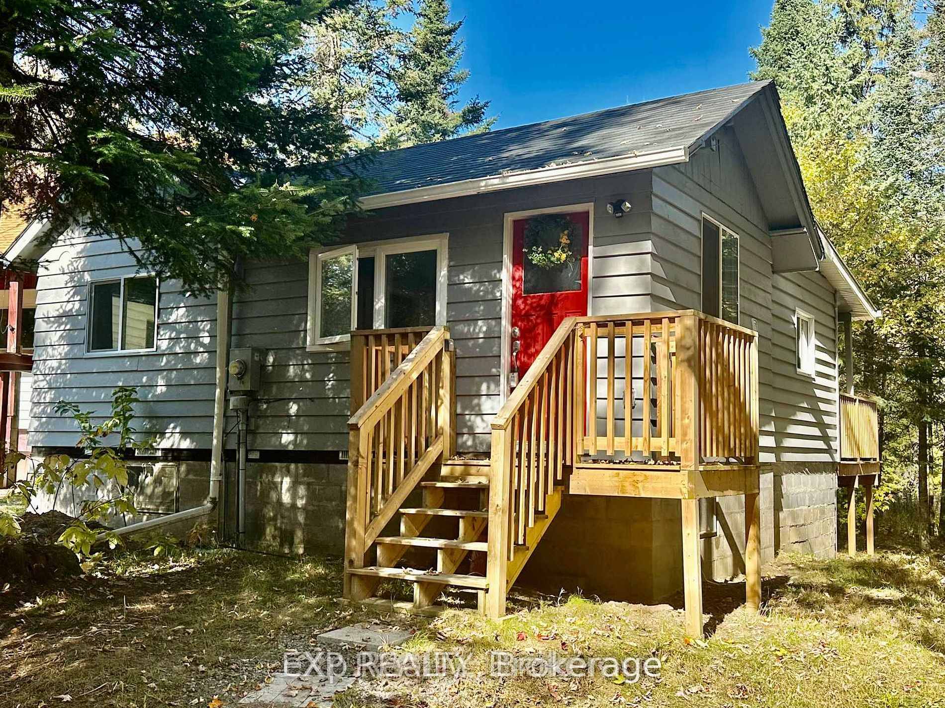 Photo of 61 Robert Road W