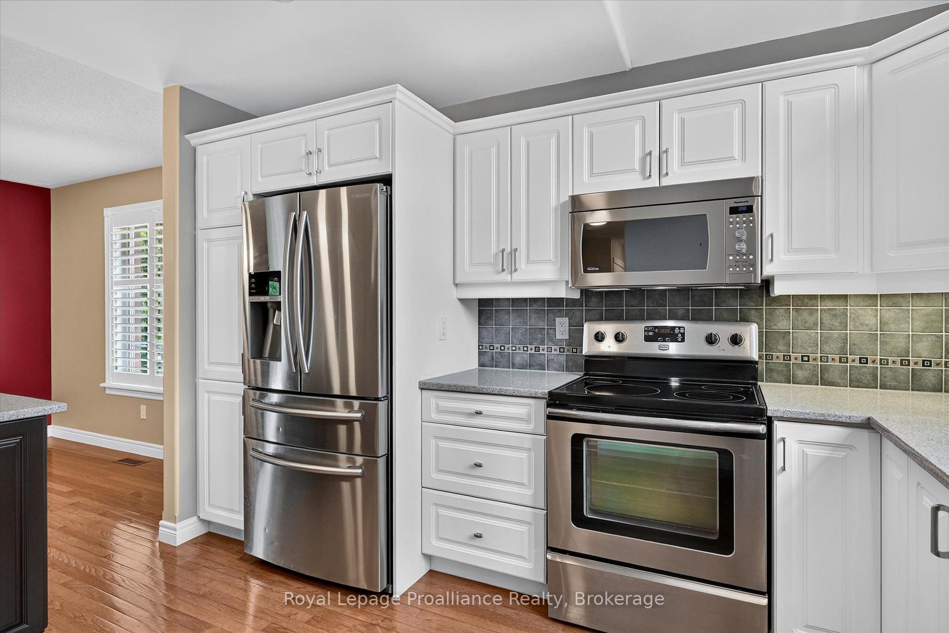 Photo 10 of Unit 507, 1742 Ravenwood Drive, Peterborough, Monaghan Ward 2 — HOMEH