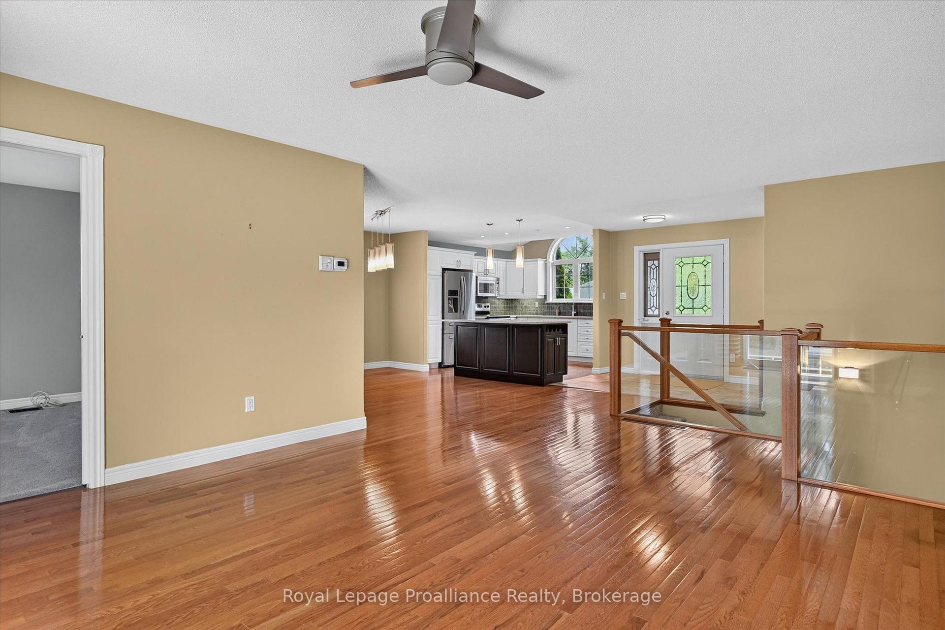 Photo 14 of Unit 507, 1742 Ravenwood Drive, Peterborough, Monaghan Ward 2 — HOMEH