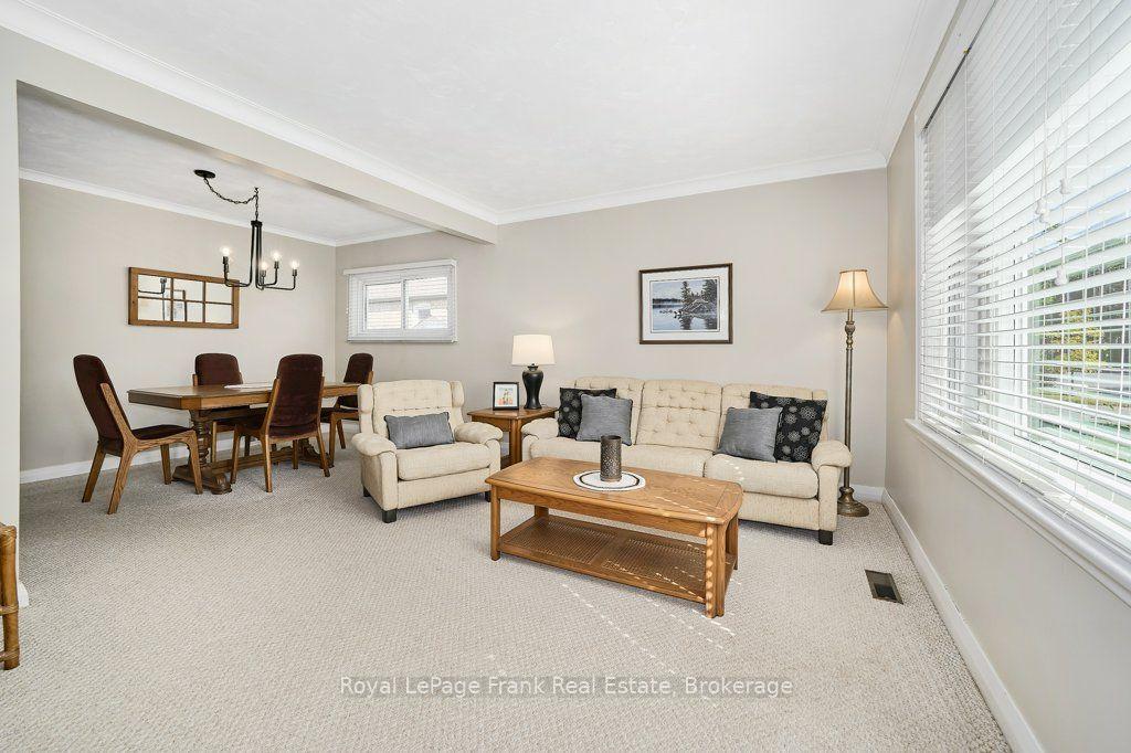 Photo 8 of 55 Leahann Drive, Scarborough, Dorset Park — HOMEH