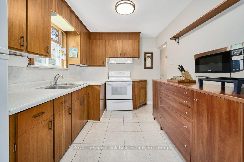 Photo 10 of 55 Leahann Drive, Scarborough, Dorset Park — HOMEH