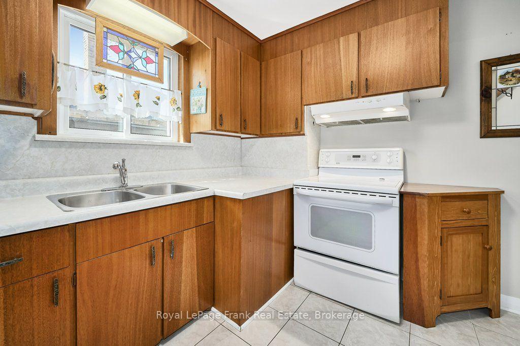 Photo 11 of 55 Leahann Drive, Scarborough, Dorset Park — HOMEH