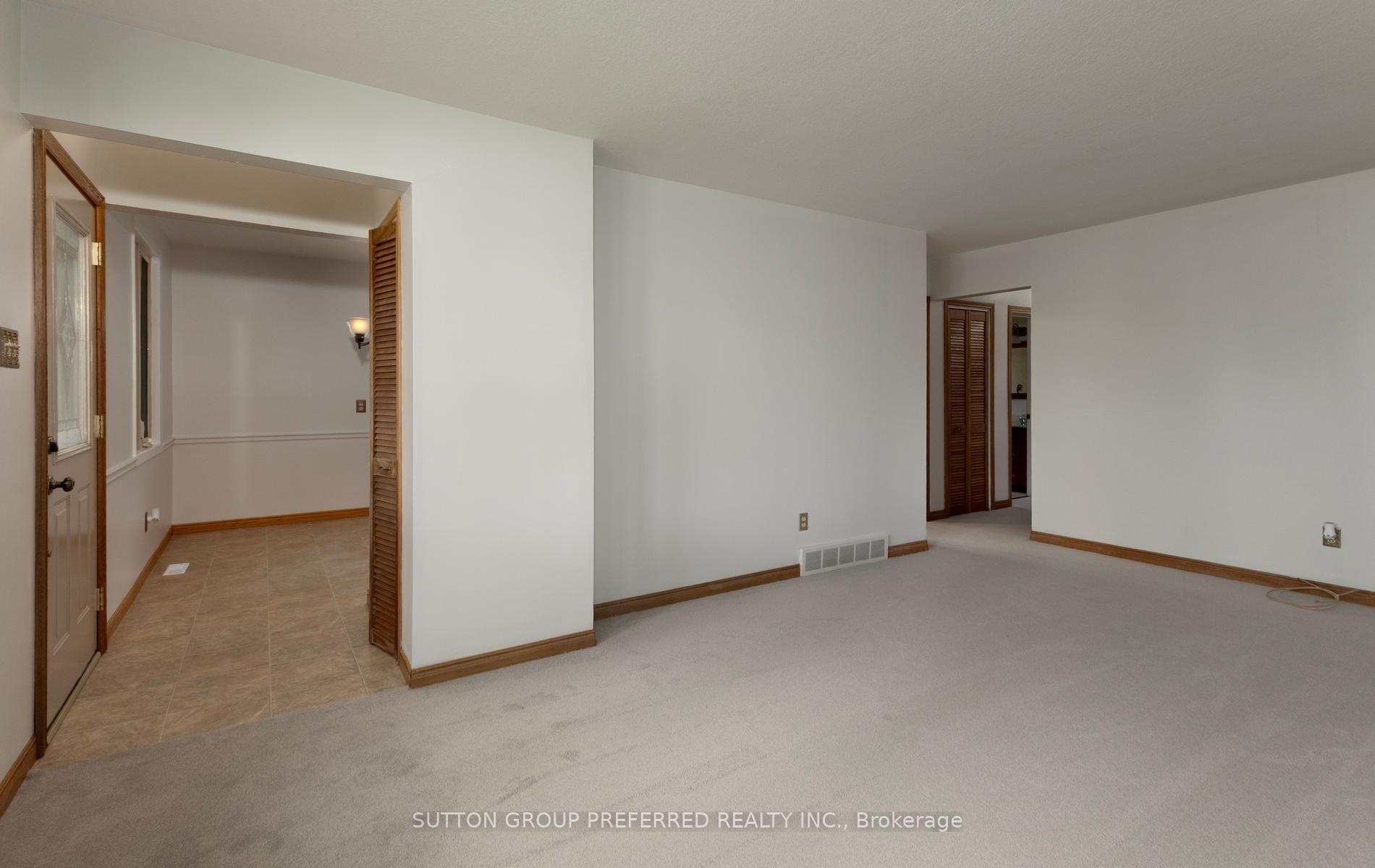 Photo 14 of 55 Jena Crescent, London, East I — HOMEH