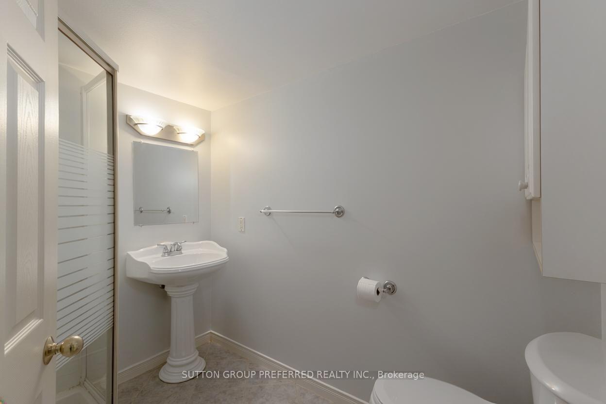 Photo 30 of 55 Jena Crescent, London, East I — HOMEH