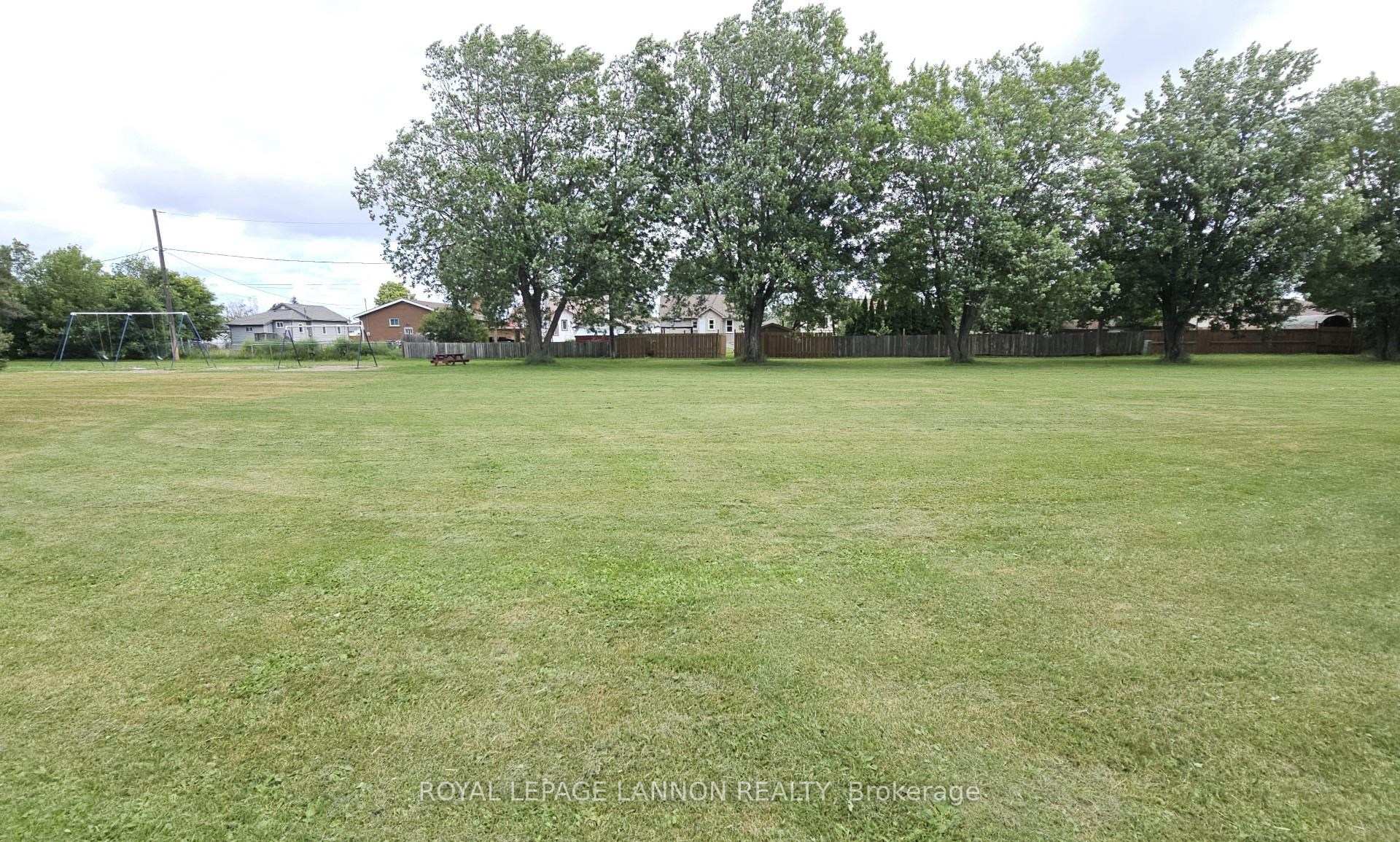 Photo 25 of 1325 Wallbridge Avenue, Thunder Bay, Westfort — HOMEH