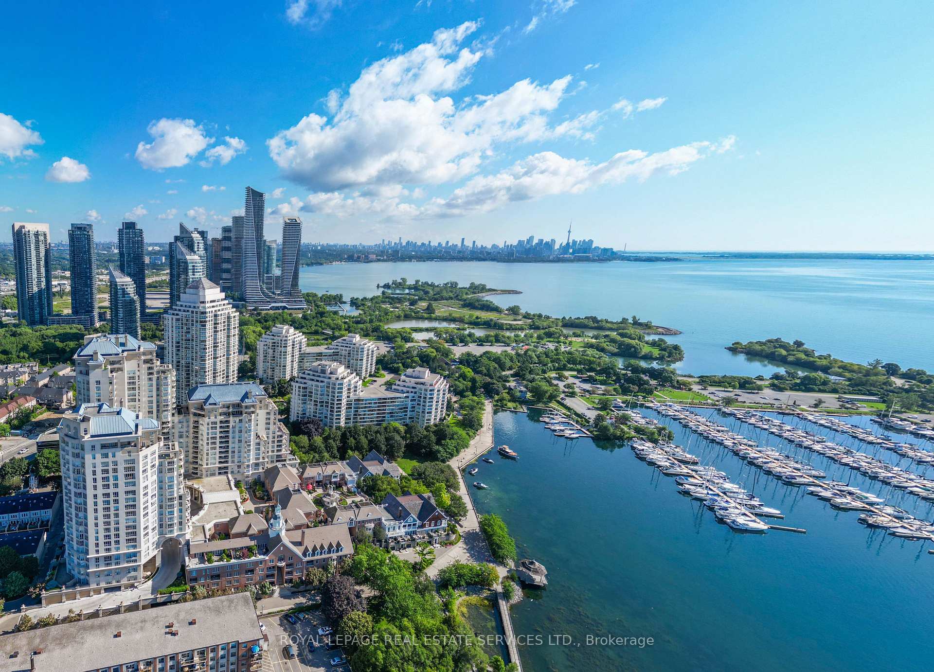 Front of Unit 519, 2261 Lakeshore Boulevard W