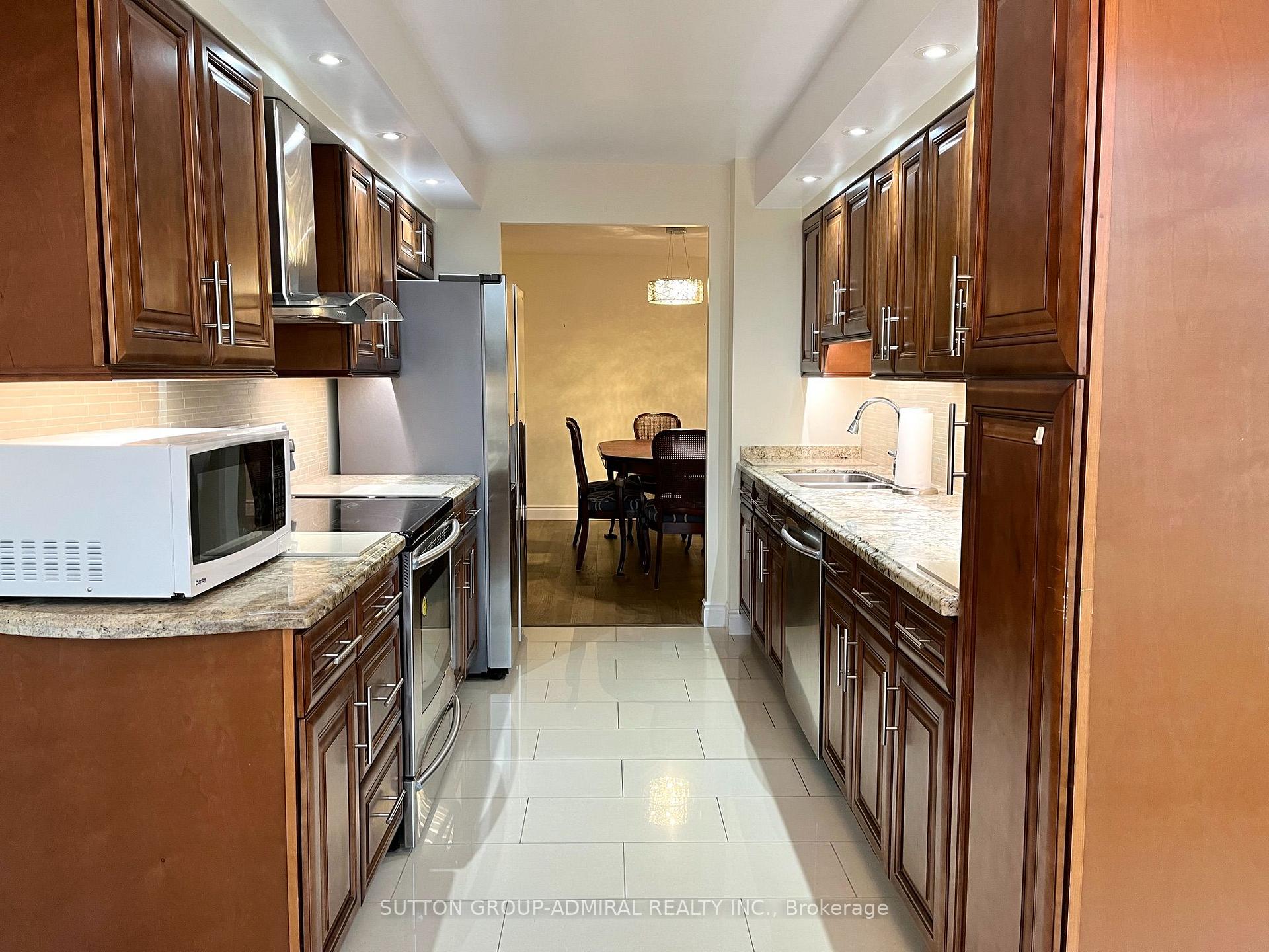 Photo 18 of Unit 408, 120 Promenade Circle, Vaughan, Brownridge — HOMEH