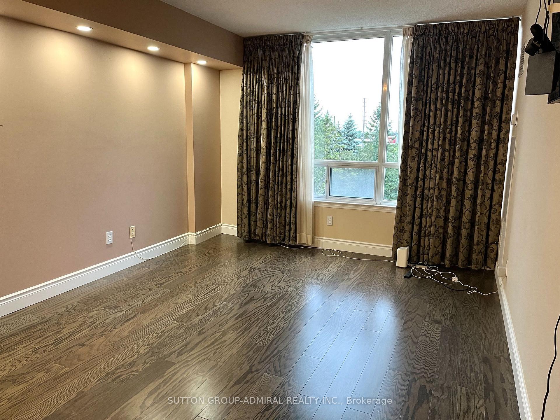 Photo 23 of Unit 408, 120 Promenade Circle, Vaughan, Brownridge — HOMEH