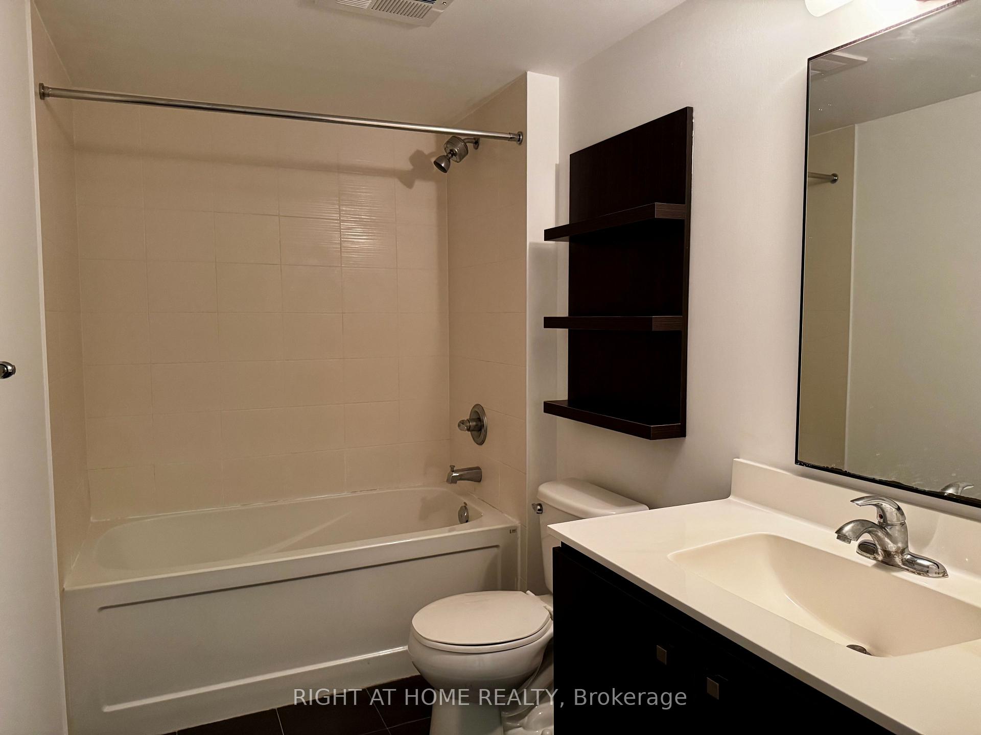Photo 11 of Unit 1507, 2015 Sheppard Avenue E, North York, Henry Farm — HOMEH