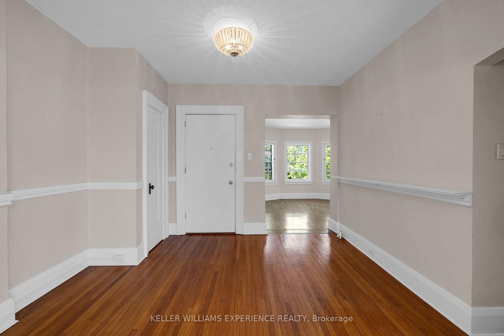 Photo 3 of Unit 5, 101 Clapperton Street, Barrie, Codrington — HOMEH