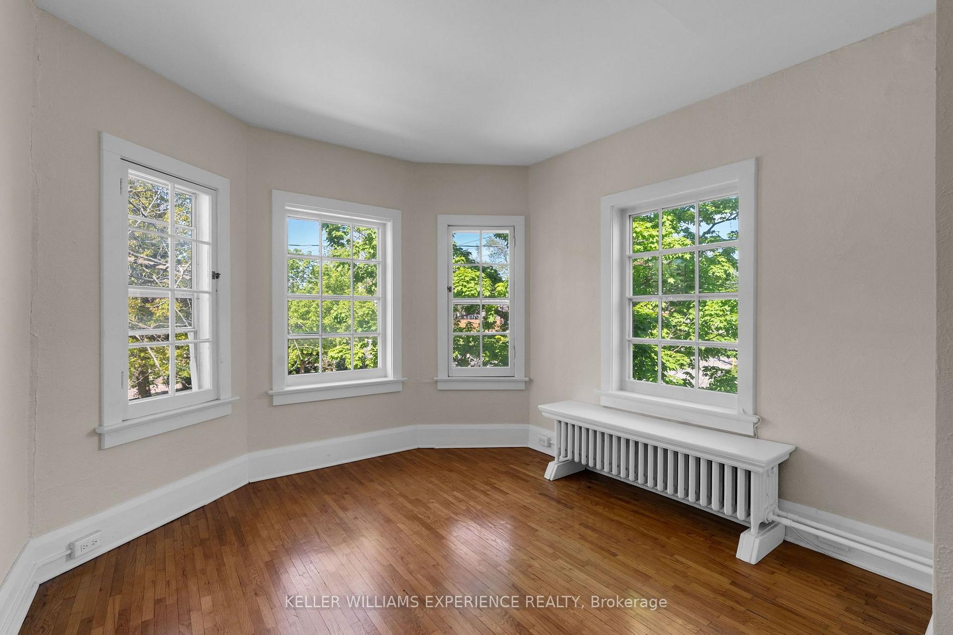 Photo 5 of Unit 5, 101 Clapperton Street, Barrie, Codrington — HOMEH