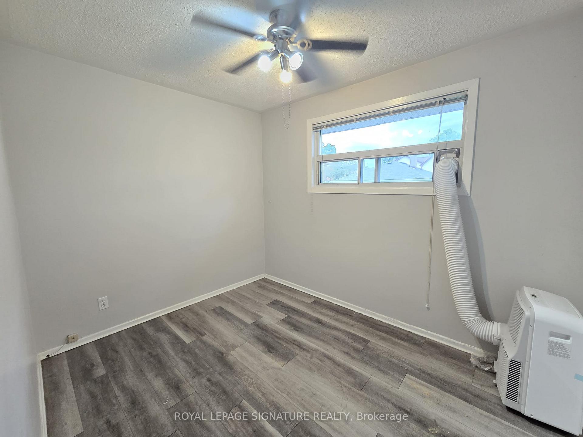 Photo 8 of Unit 3, 9 Park Avenue, Brantford, Eagle Place — HOMEH