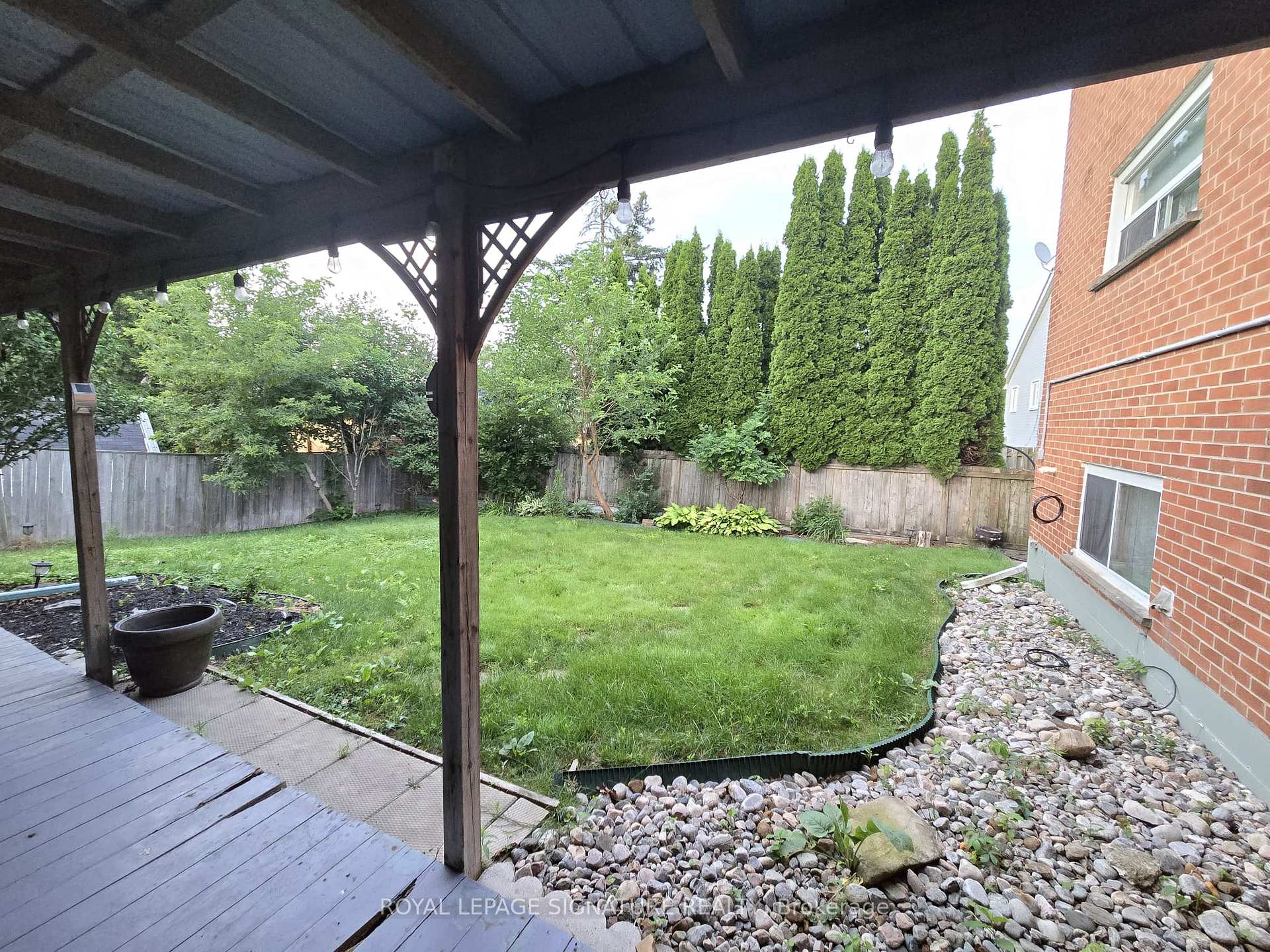 Photo 11 of Unit 3, 9 Park Avenue, Brantford, Eagle Place — HOMEH