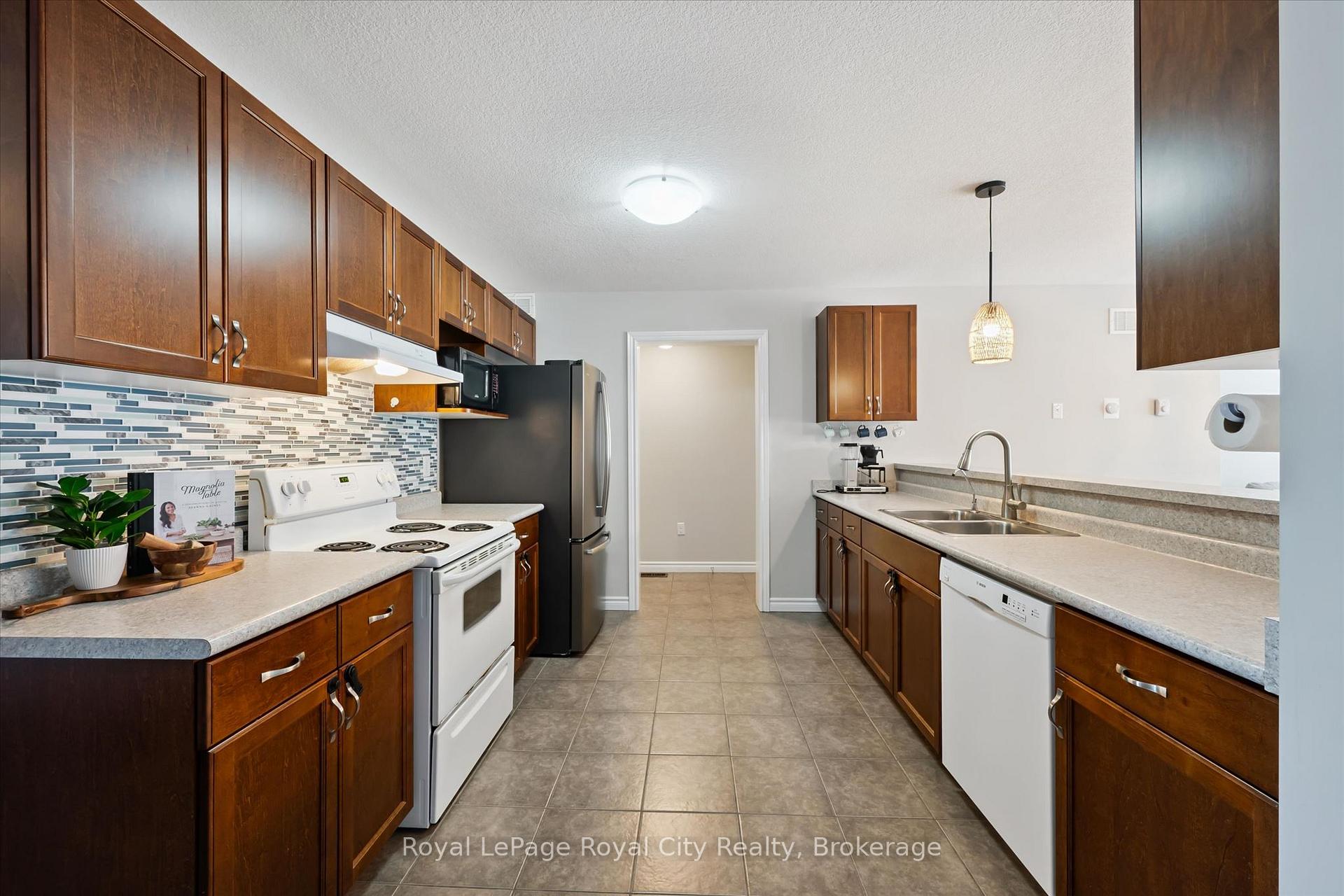Photo 14 of 97 Mussen Street, Guelph, Victoria North — HOMEH