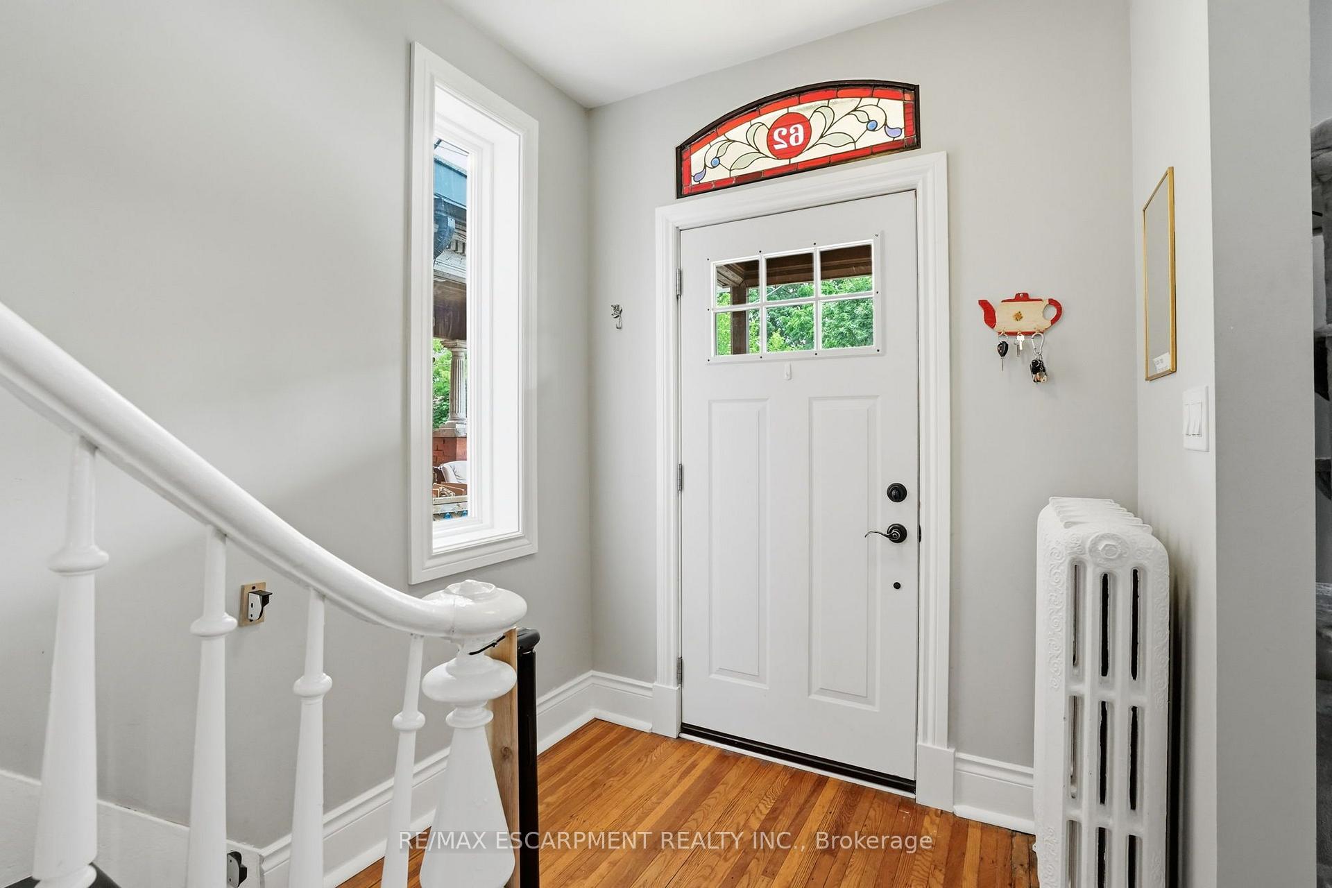 Photo 9 of 62 Alanson Street, Hamilton, Stinson — HOMEH