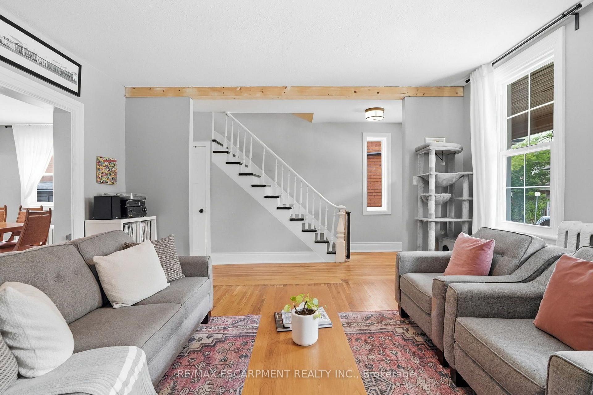 Photo 10 of 62 Alanson Street, Hamilton, Stinson — HOMEH