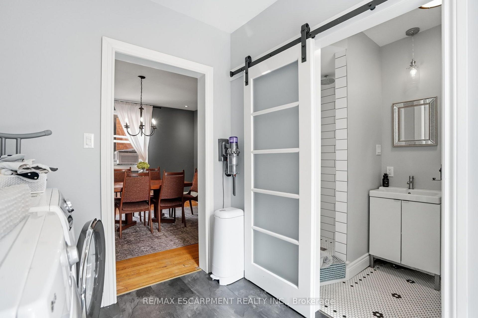 Photo 38 of 62 Alanson Street, Hamilton, Stinson — HOMEH