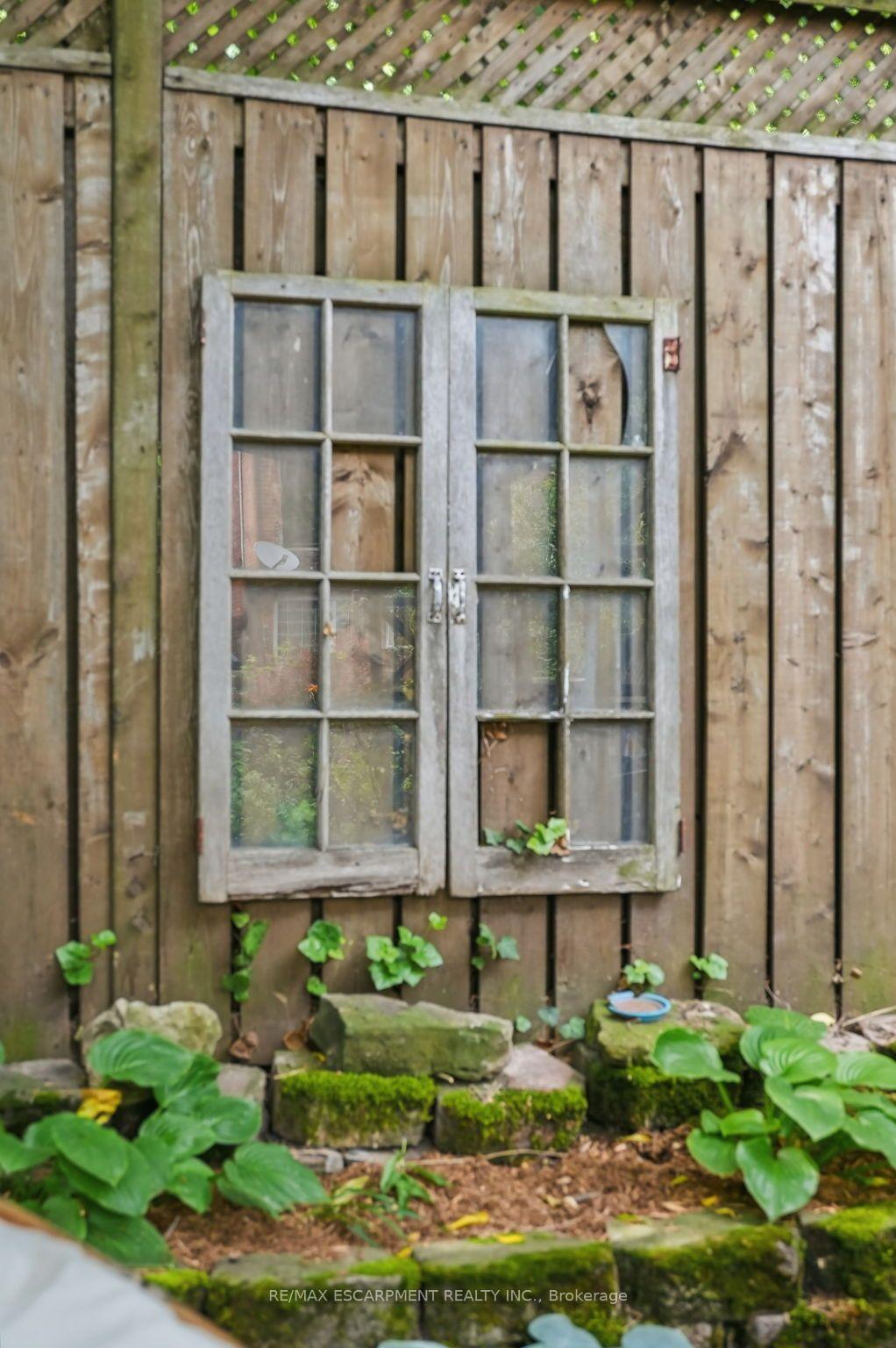 Photo 47 of 62 Alanson Street, Hamilton, Stinson — HOMEH