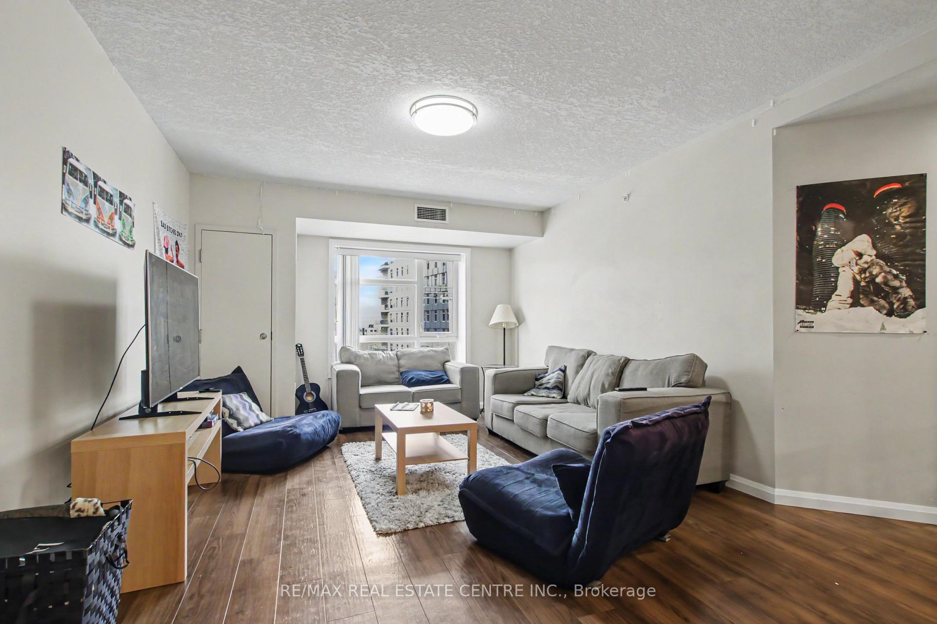 Photo 20 of 96 University Avenue W, Waterloo, Beechwood/University — HOMEH