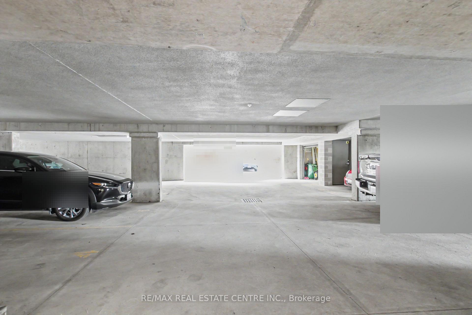 Photo 30 of 96 University Avenue W, Waterloo, Beechwood/University — HOMEH