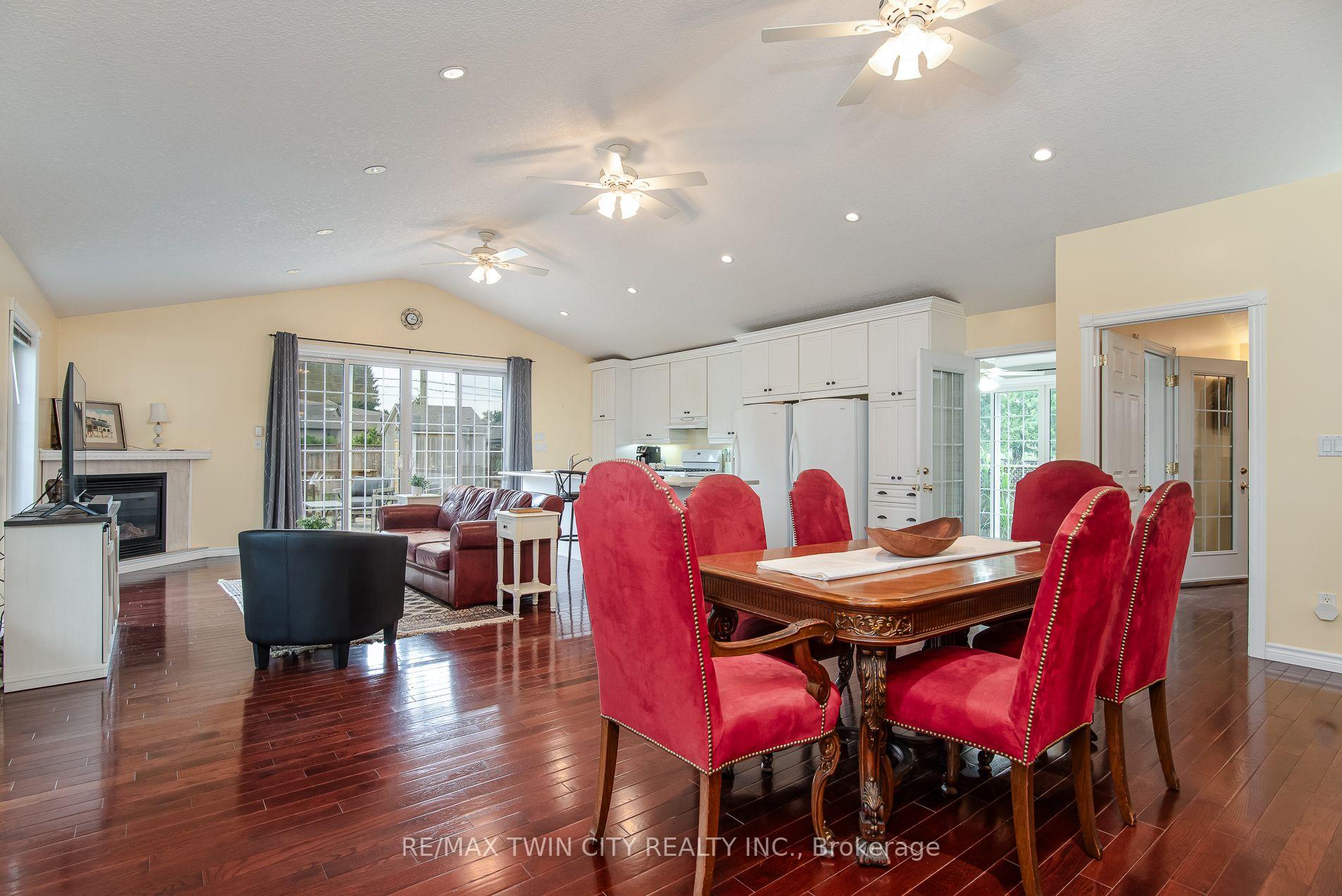 Photo 14 of 190 Laschinger Boulevard, Wilmot, New Hamburg — HOMEH